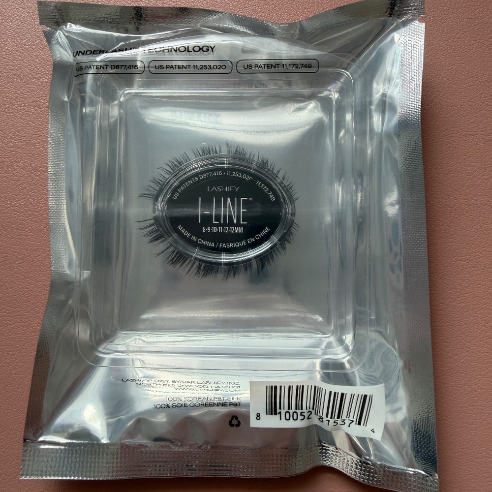 NIP Lashify I-LINE™ BLACK GOSSAMER LASH COLLECTION
